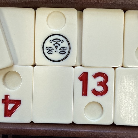 VTG Cardinal Rummy-O Game in Faux Leather Brass Travel Case 70s w Instructions - Picture 2 of 5